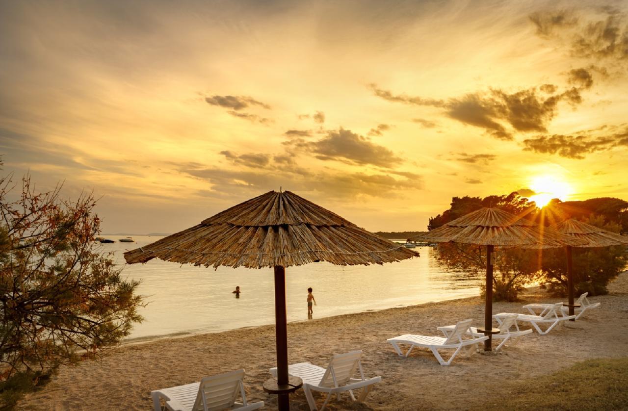 Valamar Camping Padova Banjol Екстер'єр фото