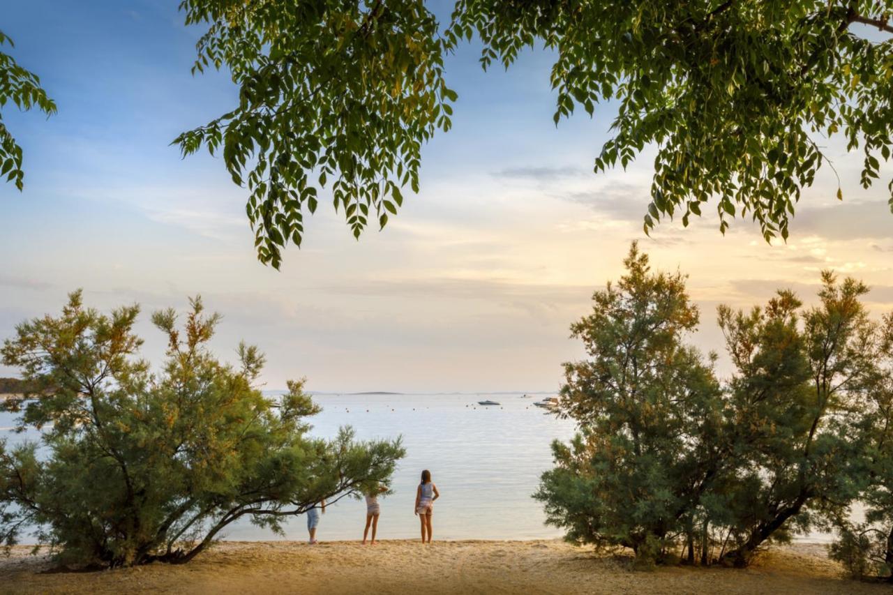 Valamar Camping Padova Banjol Екстер'єр фото
