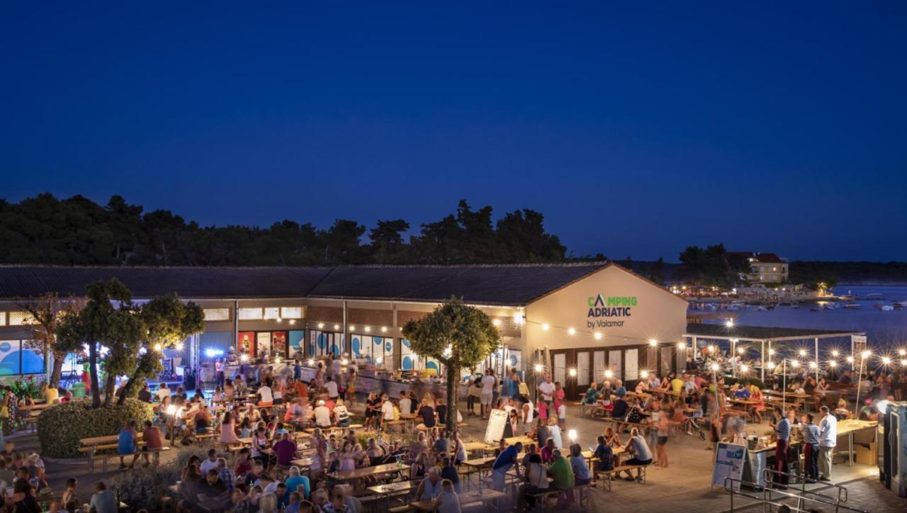 Valamar Camping Padova Banjol Екстер'єр фото